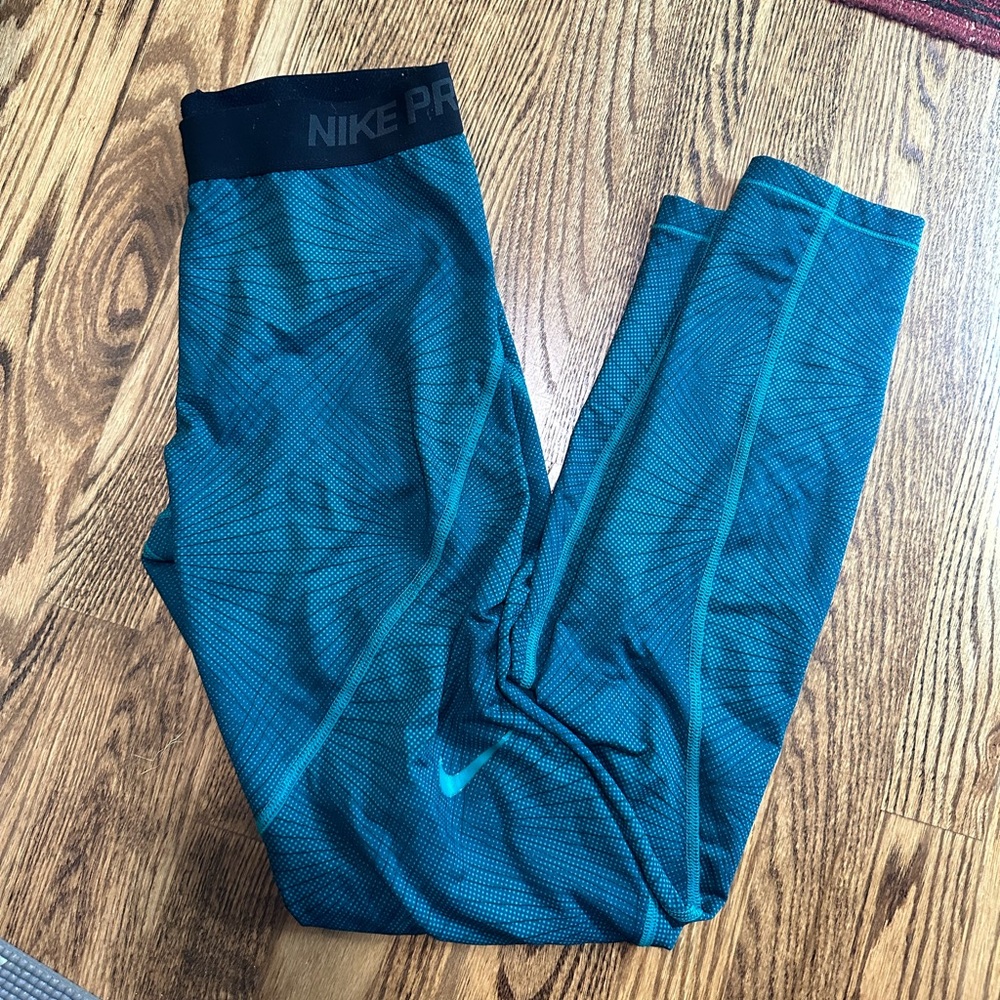 Nike Pro Hyperwarm tights
